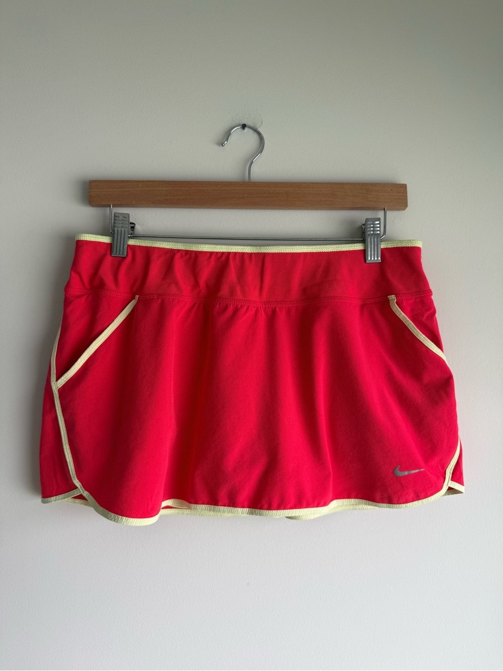 Nike Dri-FIT Watermelon Pink Athletic Tennis Skort Size Large